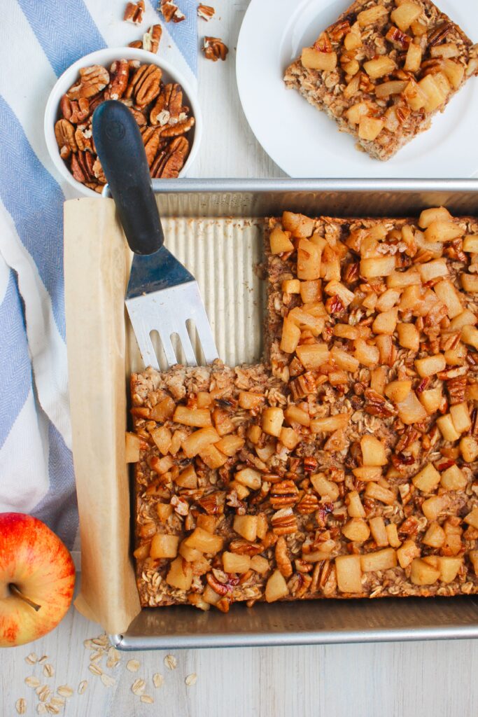 The baked oatmeal has been sliced and is ready to serve. 