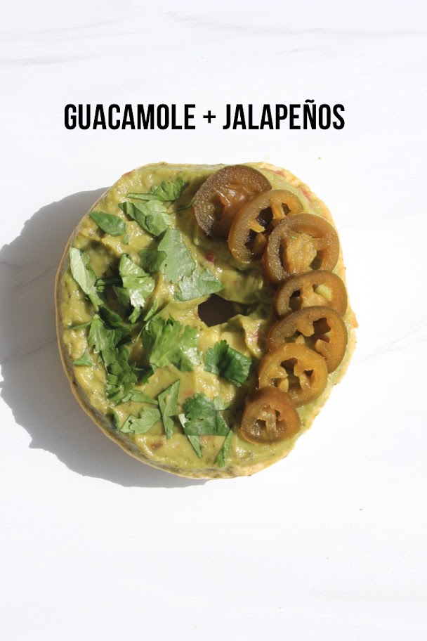 Guacamole and sweet and spicy jalapeno bagel recipe (vegan)