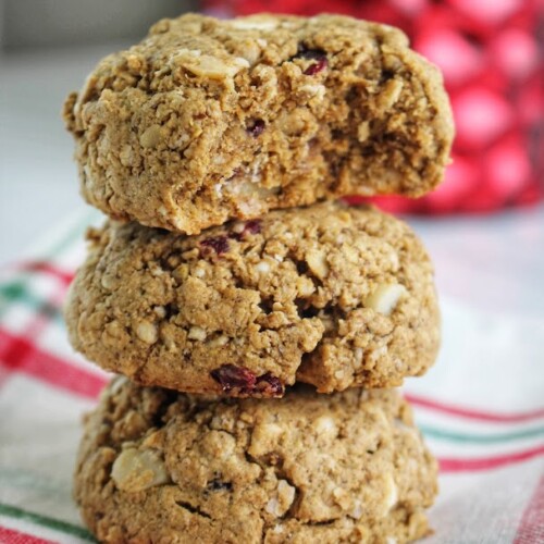 White chocolate cranberry cookies (vegan)