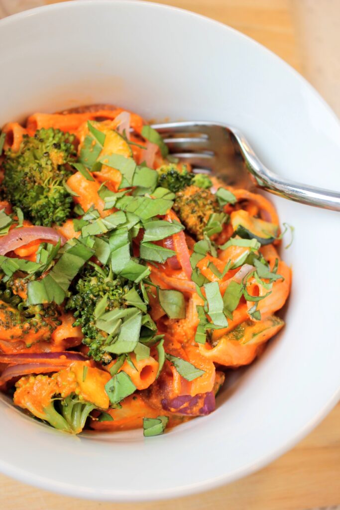 Vegan Roasted Bell Pepper and Veggie Pasta