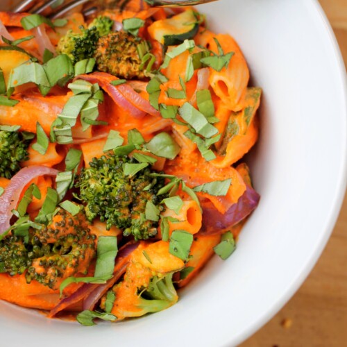 Vegan Roasted Bell Pepper and Veggie Pasta