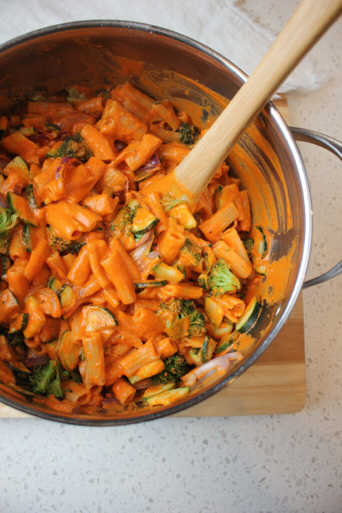 Vegan Roasted Bell Pepper and Veggie Pasta