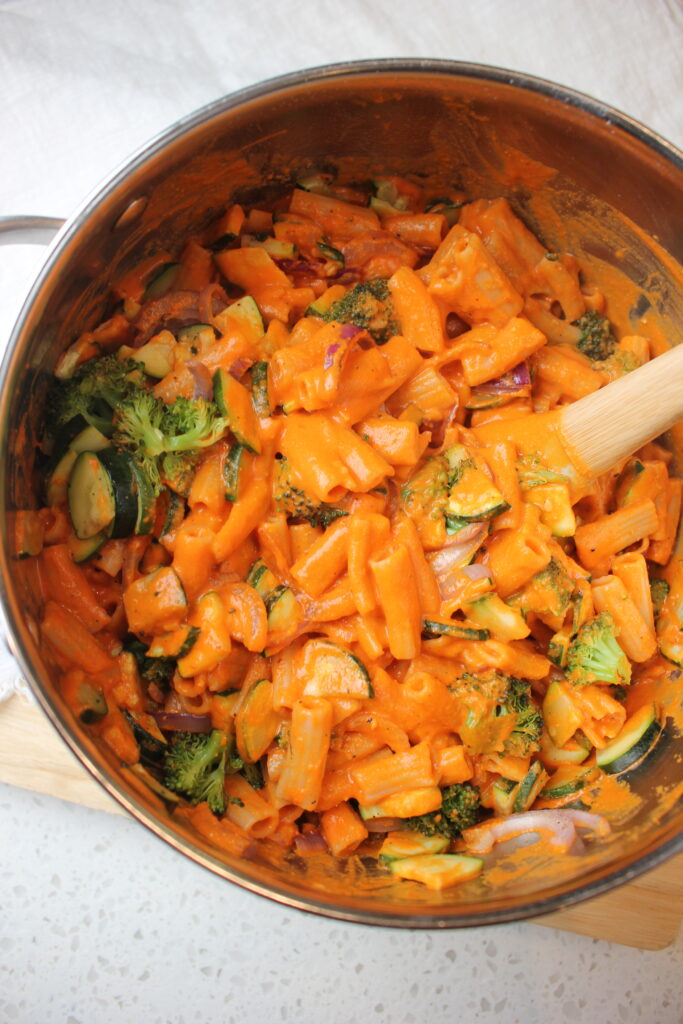 Vegan Roasted Bell Pepper and Veggie Pasta