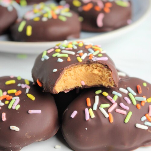 Copycat Healthy Peanut Butter Eggs
