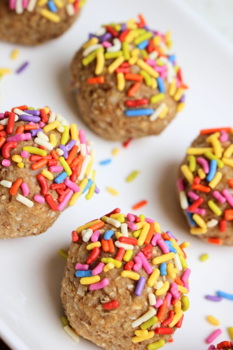 Easy No-Bake Vegan Cashew Coconut Protein Bites