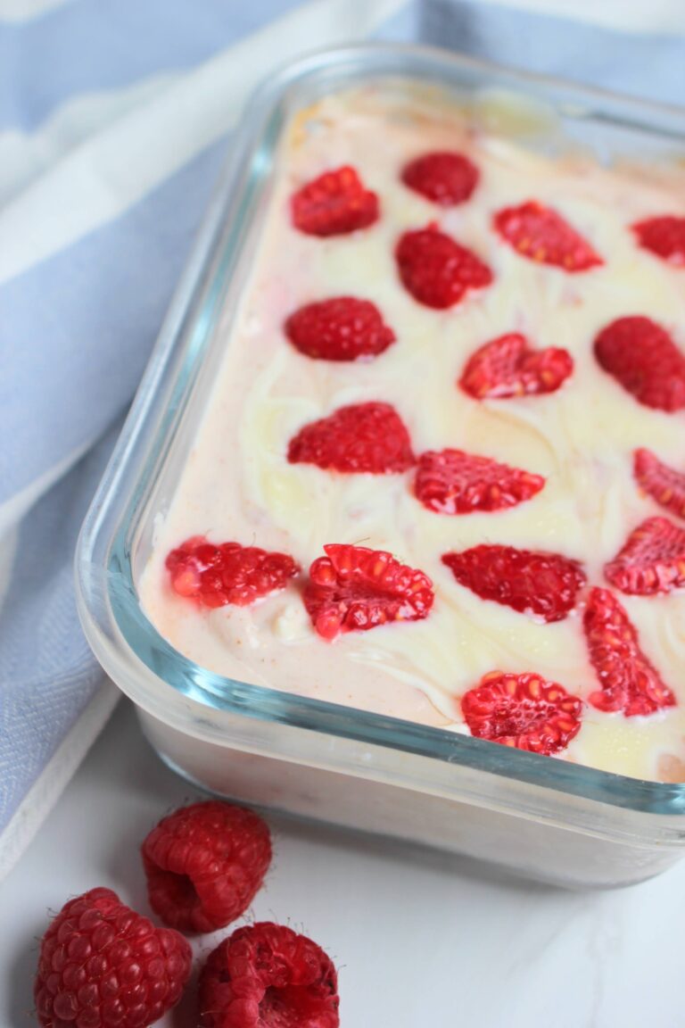 Easy Vegan Raspberry and Yogurt Protein Parfaits