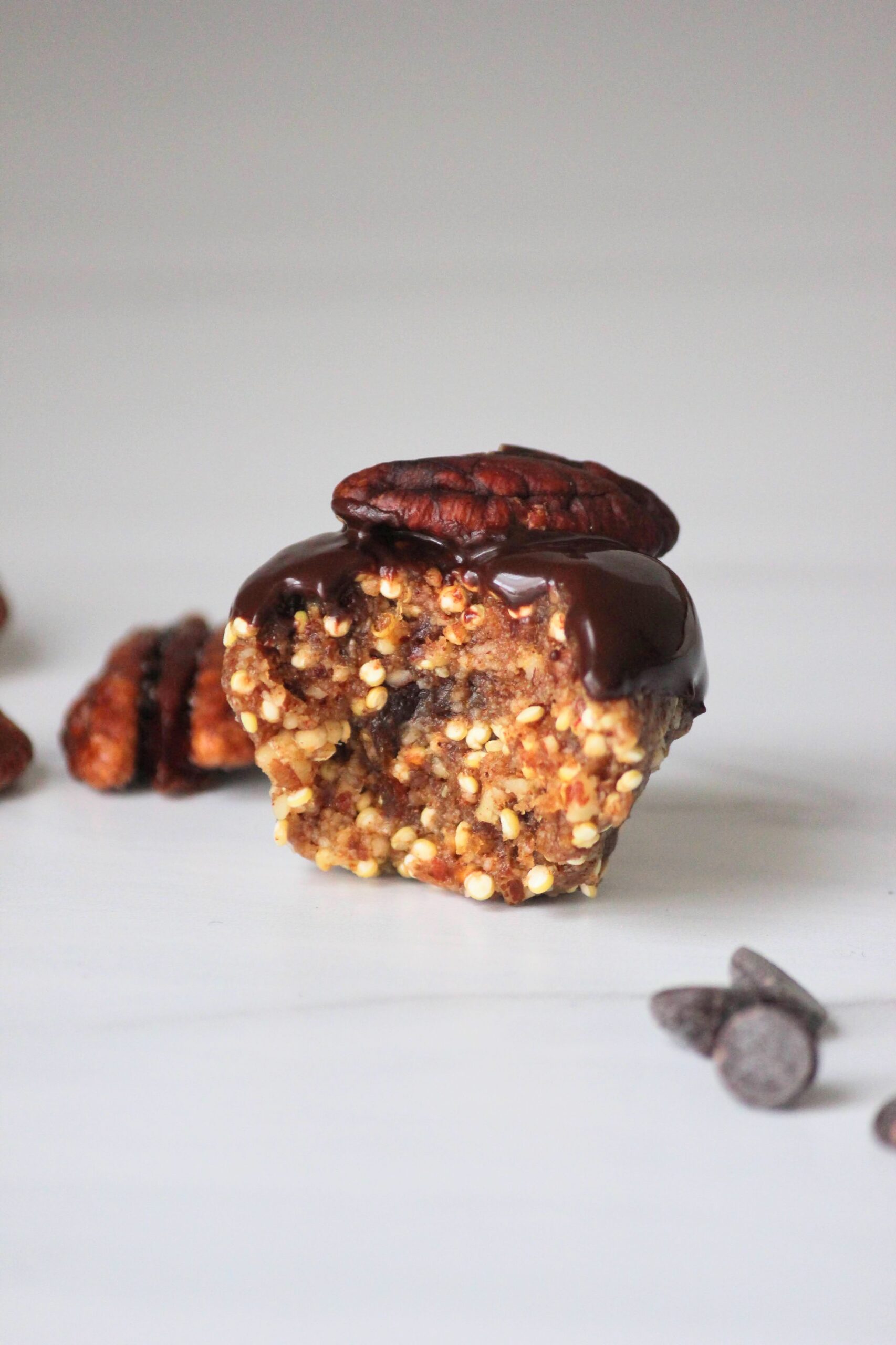 NoBake Healthy Pecan Pie Bites (plantbased) The Happy and Wholesome