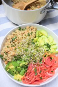 I just prepared the bowl and now it needs a drizzle of the creamy red pepper sauce.