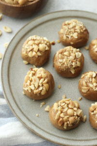 The cookie poppers are on a plate and are ready to enjoy.