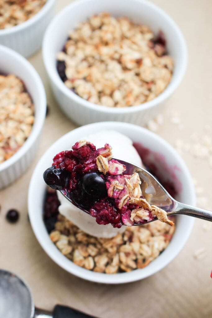 A spoonful of the berry crisp.