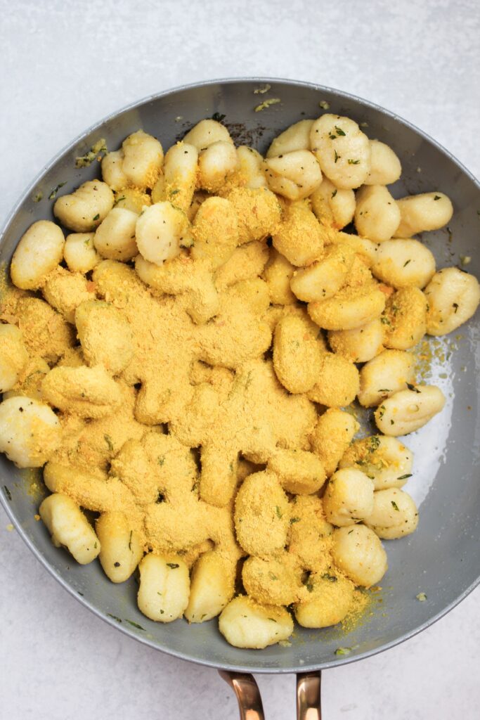 Just added the nutritional yeast to the pan to toss into the gnocchi.