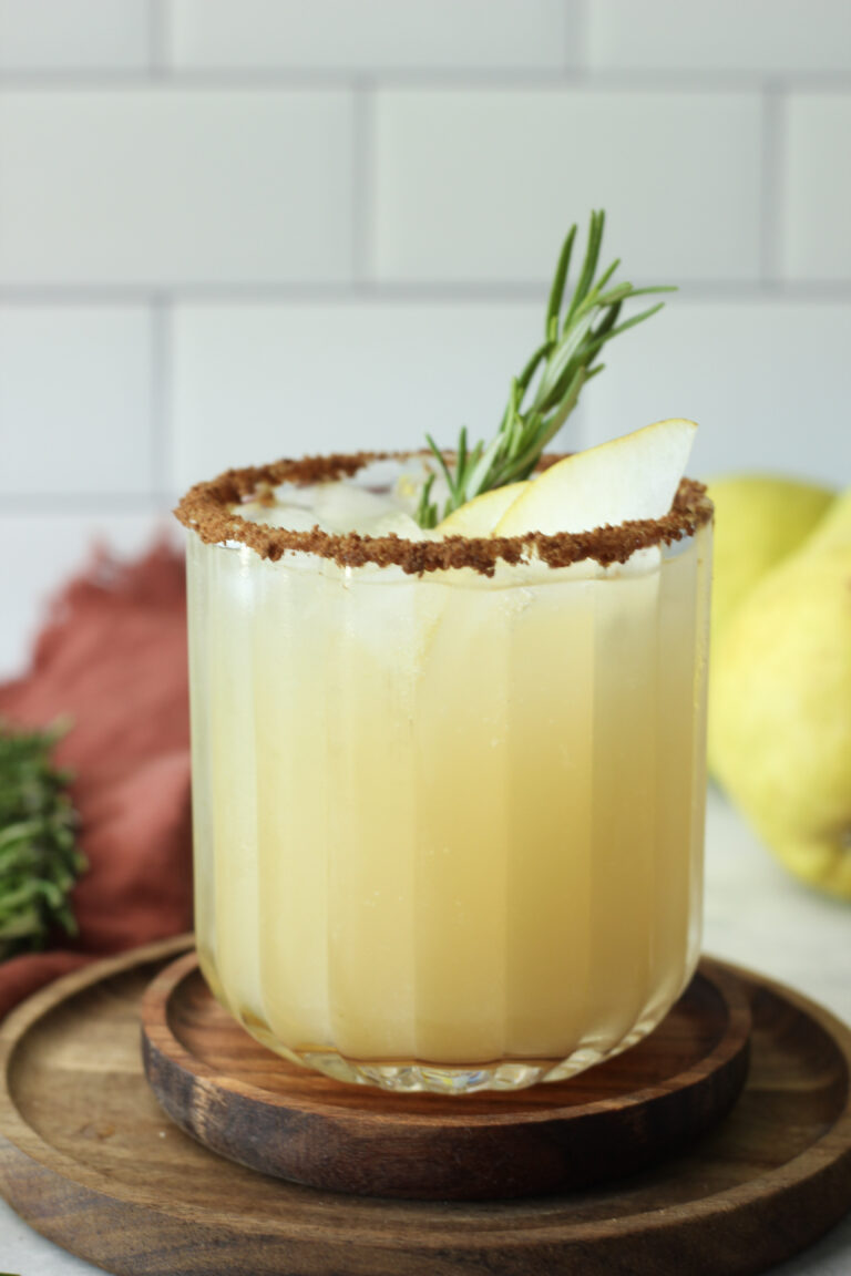 Sparkling Pear Mocktail or Cocktail (Easy Pitcher Recipe)