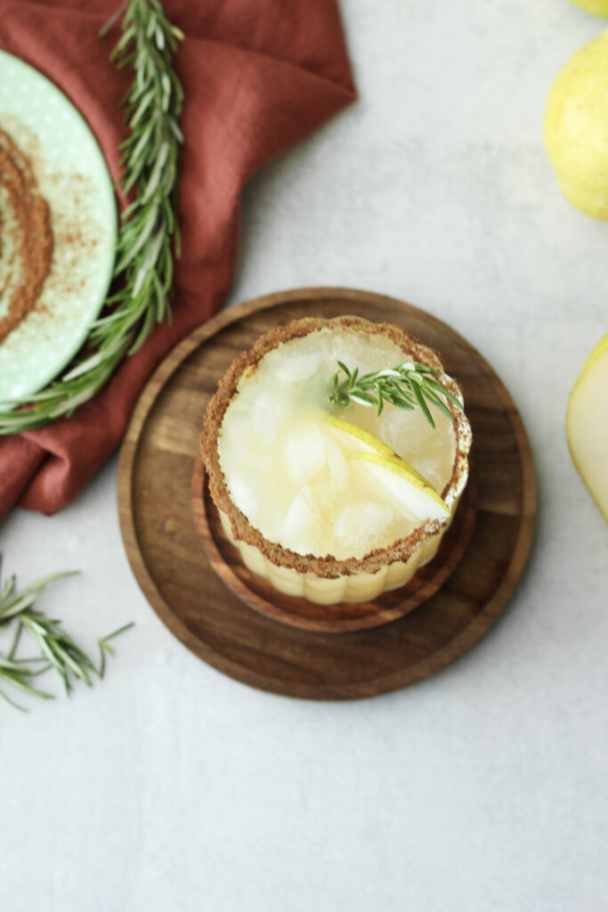 THe mocktail is rimmed, the garnishes have been added, and it's ready to enjoy.