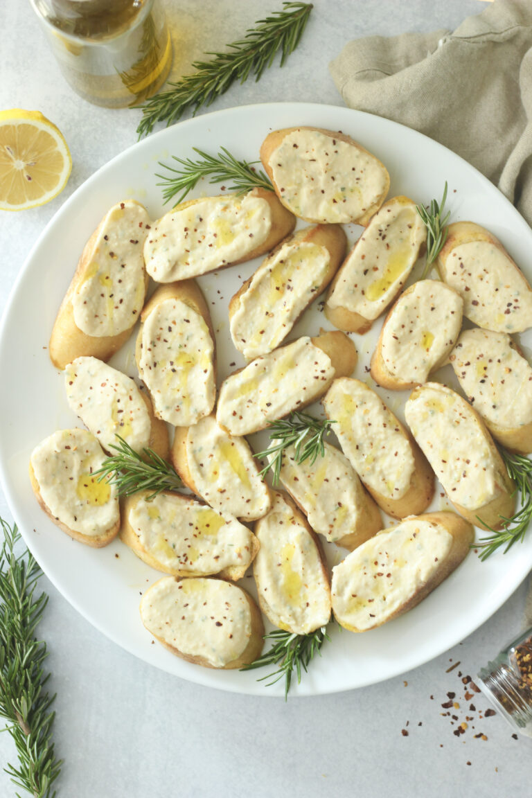 Rosemary White Bean Crostini (vegan)