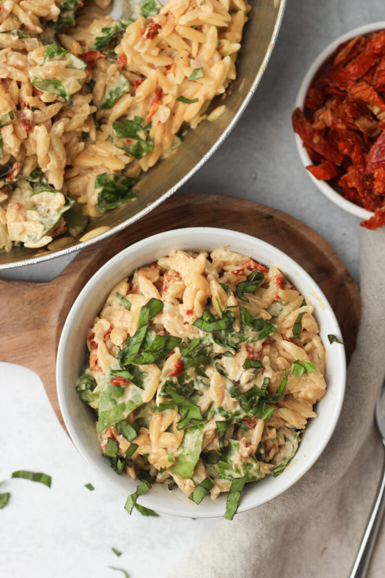 Creamy Vegan Garlic Orzo (Easy One-Pot Recipe)