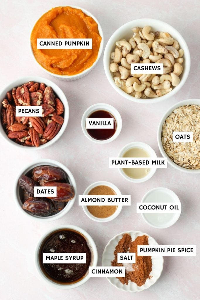 All of the ingredients needed for this vegan pumpkin pie.